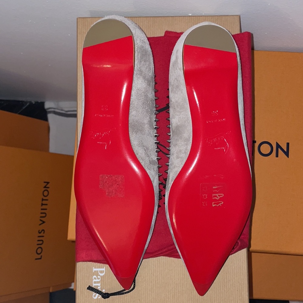 NIB Christian Louboutin Anjalina Spiked Suede flats - Picture 5 of 5